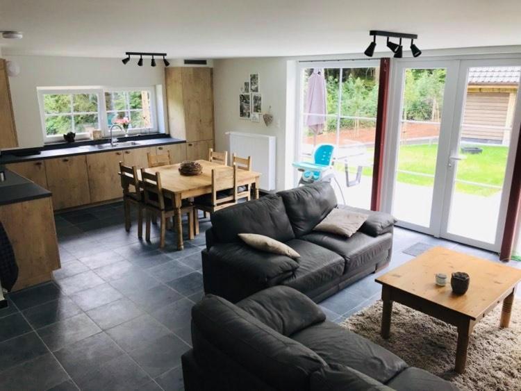 Vakantiewoning D'Hoppe Flobecq Екстериор снимка